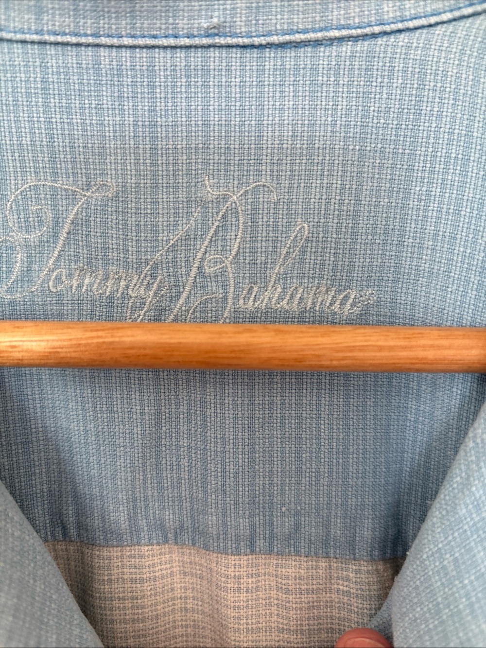 Tommy Bahama Men's 2XB Blue Embroidered Hawaiian Floral Silk Short Sleeve Shirt - Picture 4 of 6